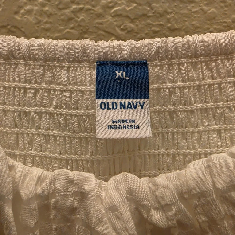 Old‎ Navy SS Vee Trapeze Top XL White Puff Sleeve Smocked Cottagecore New w/Tag